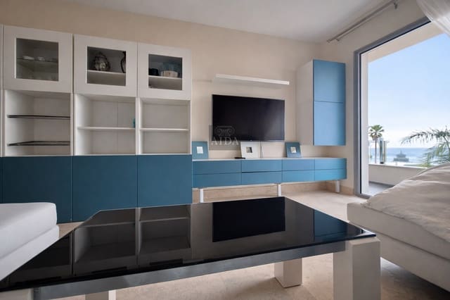 2 bedroom Flat for rent in Centro, Estepona with garage - € 1,300 (Ref: 3521736)