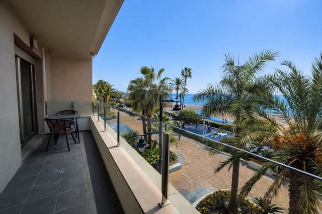 2 bedroom Flat for rent in Centro, Estepona with garage - € 1,300 (Ref: 3521736)