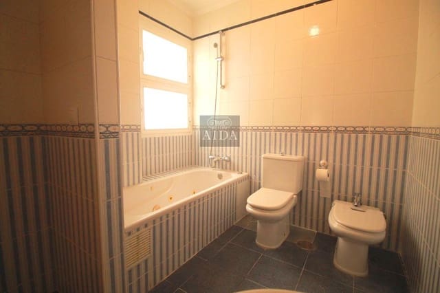 3 soverom Leilighet til leie i Centro, Estepona - € 1 430 (Ref: 4791210)