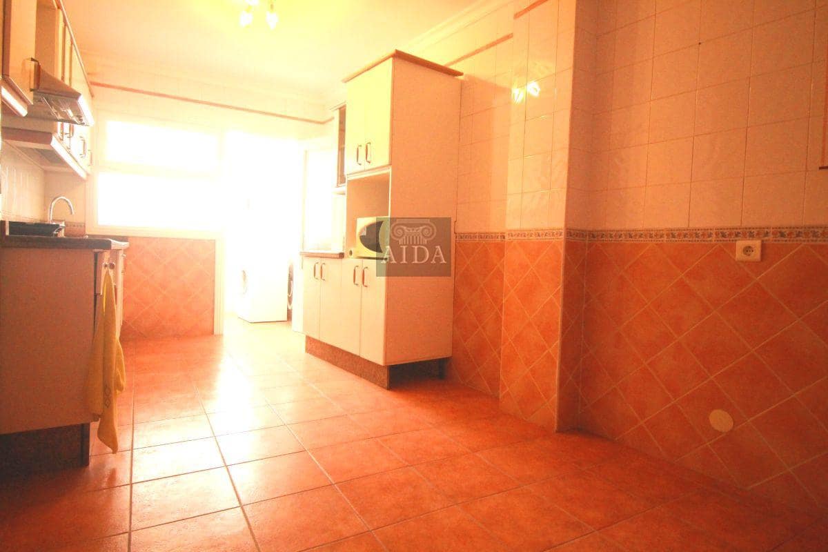 3 soverom Leilighet til leie i Estepona - € 1 430 (Ref: 4791210)