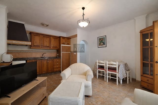 Appartement de 2 chambres à louer à Centro, Estepona - 900 € (Ref: 6211173)