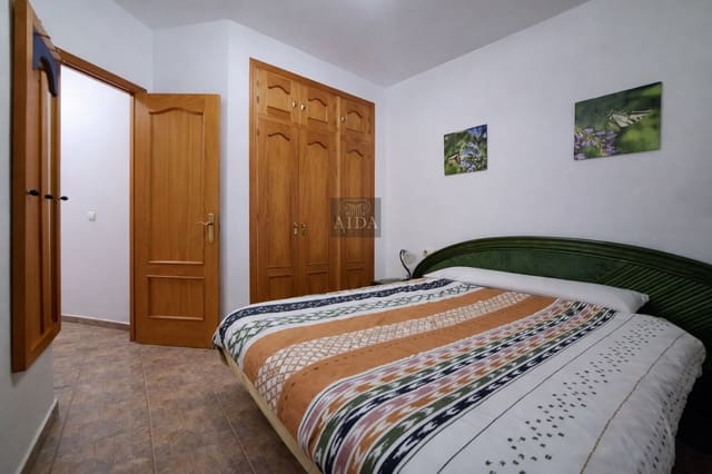 Appartement de 2 chambres à louer à Centro, Estepona - 900 € (Ref: 6211173)