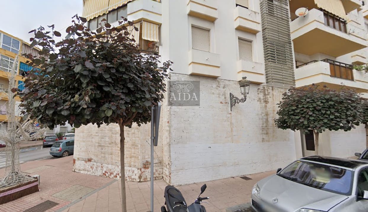 2 soverom Kommersiell til salgs i Estepona - € 323 000 (Ref: 8805628)