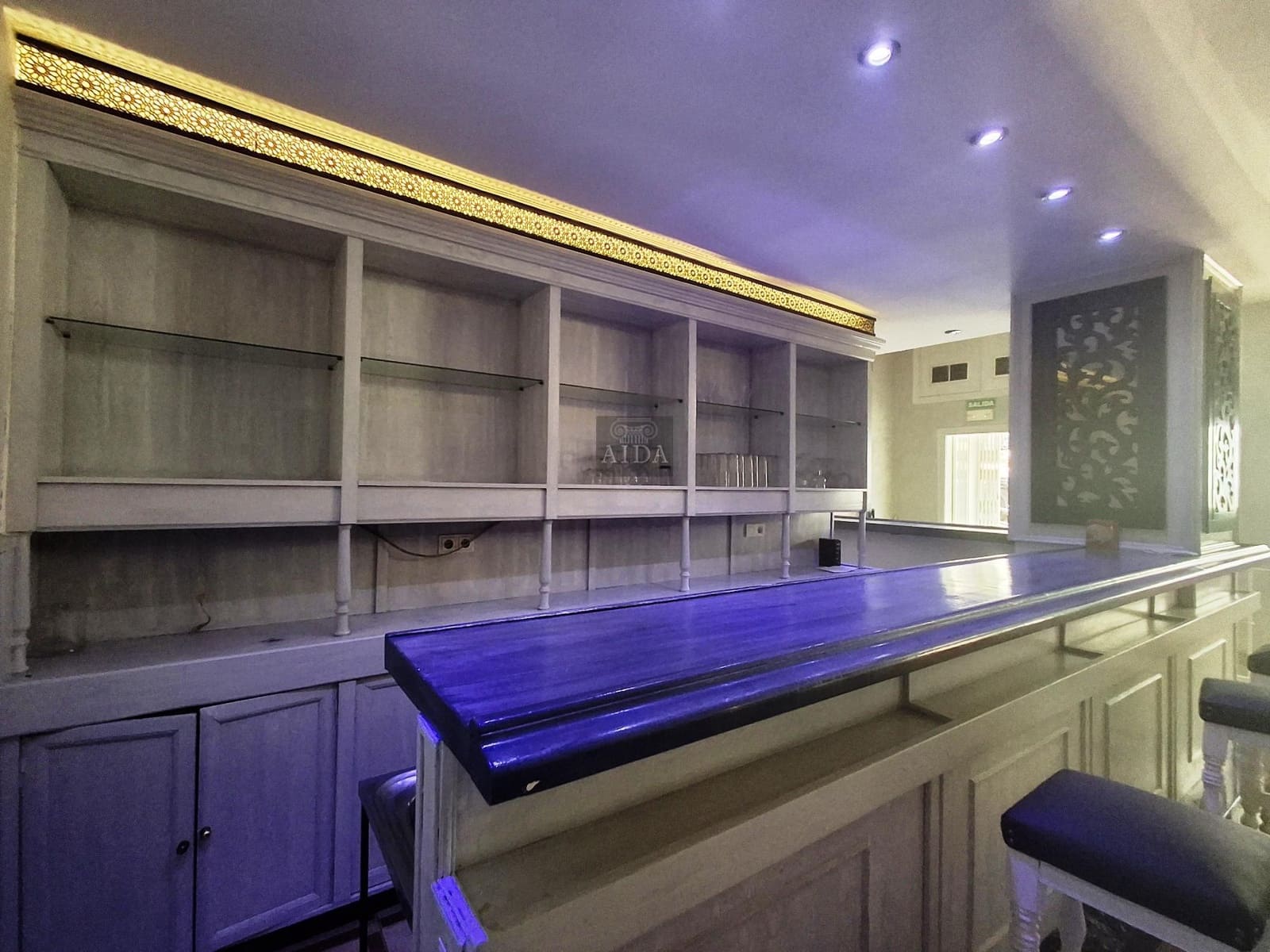 3 camera da letto Commerciale da affittare in Estepona - 1.550 € (Rif: 9022719)