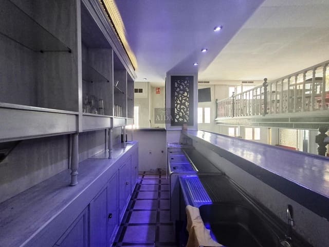 3 slaapkamer Commercieel te huur in Centro, Estepona - € 1.550 (Ref: 9022719)