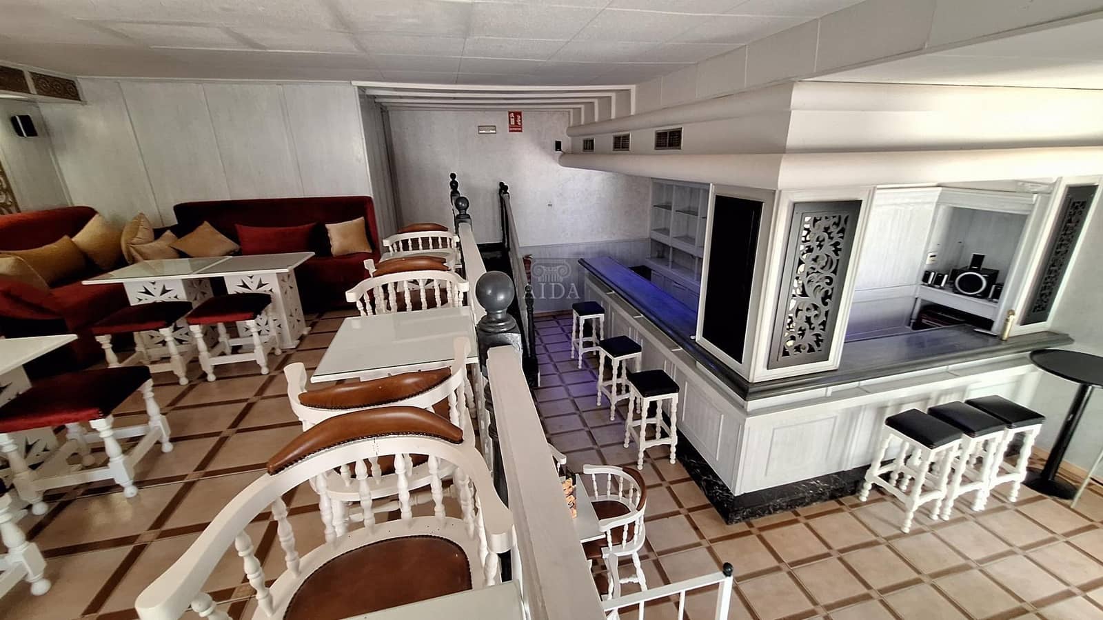 3 camera da letto Commerciale da affittare in Estepona - 1.550 € (Rif: 9022719)