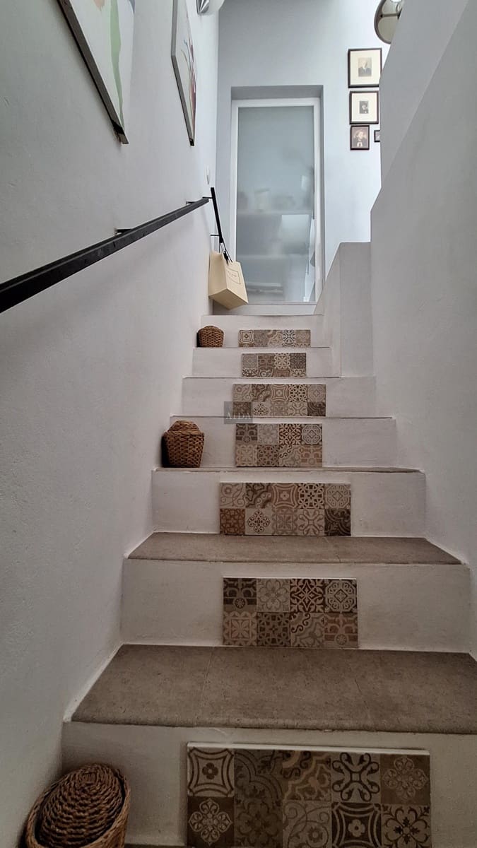 3 soveværelse Byhus til salg i Estepona med swimmingpool - € 635.000 (Ref: 9031198)