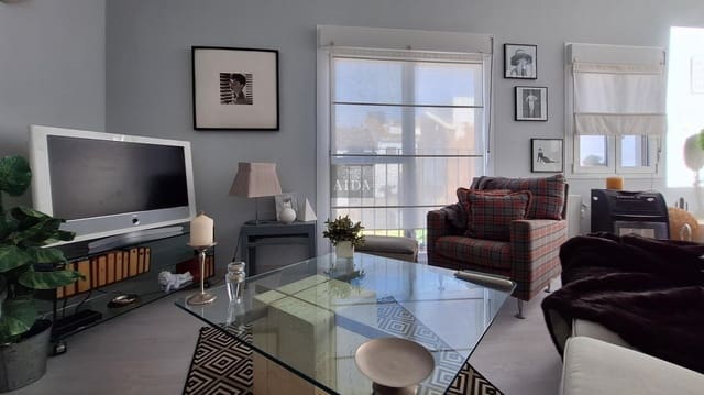 3 soveværelse Byhus til salg i Centro, Estepona med swimmingpool - € 635.000 (Ref: 9031198)