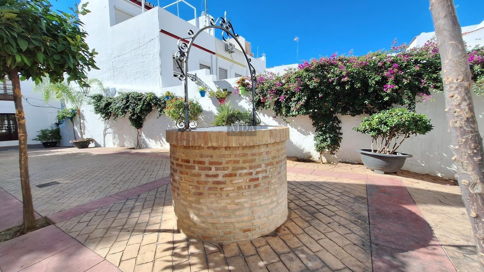 3 soveværelse Byhus til salg i Estepona med swimmingpool - € 635.000 (Ref: 9031198)