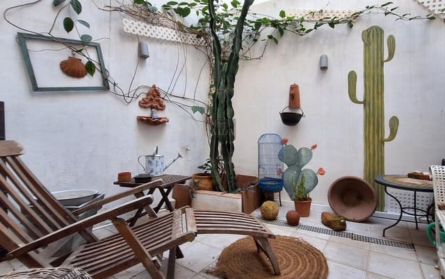 3 soveværelse Byhus til salg i Centro, Estepona med swimmingpool - € 635.000 (Ref: 9031198)