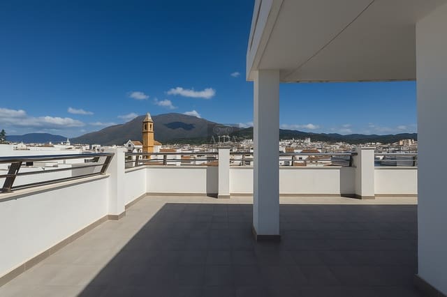 4 quarto Penthouse para venda em Centro, Estepona - 1 430 000 € (Ref: 9035934)