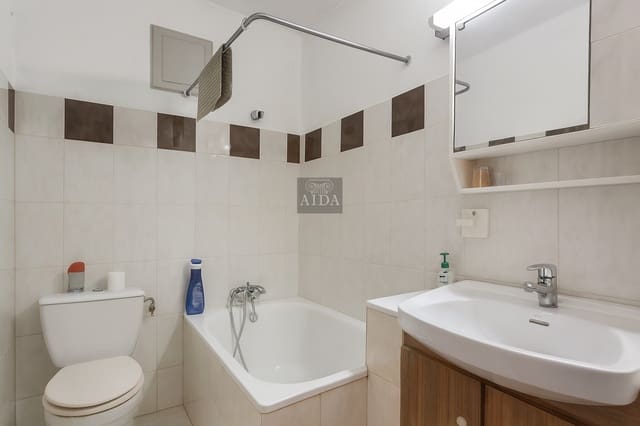 6 soveværelse Villa til salg i El Velerín, Estepona med swimmingpool garage - € 689.000 (Ref: 9238895)