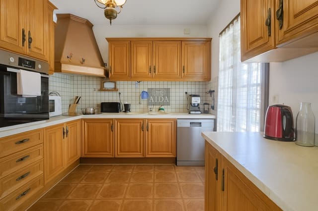 6 soveværelse Villa til salg i El Velerín, Estepona med swimmingpool garage - € 689.000 (Ref: 9238895)