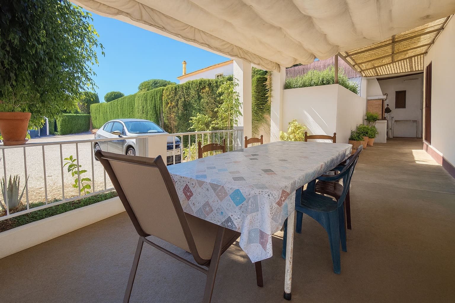 6 soveværelse Villa til salg i Estepona med swimmingpool garage - € 689.000 (Ref: 9238895)