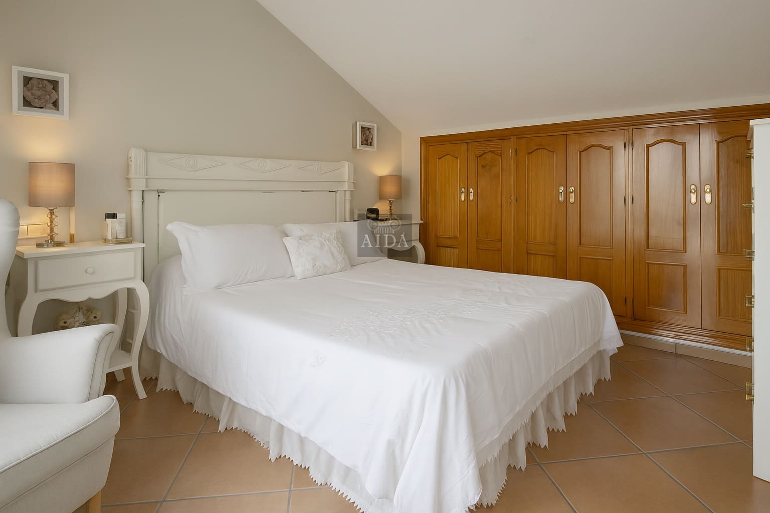 5 sypialnia Dom na sprzedaż w Estepona z garażem - 636 000 € (Ref: 9305093)