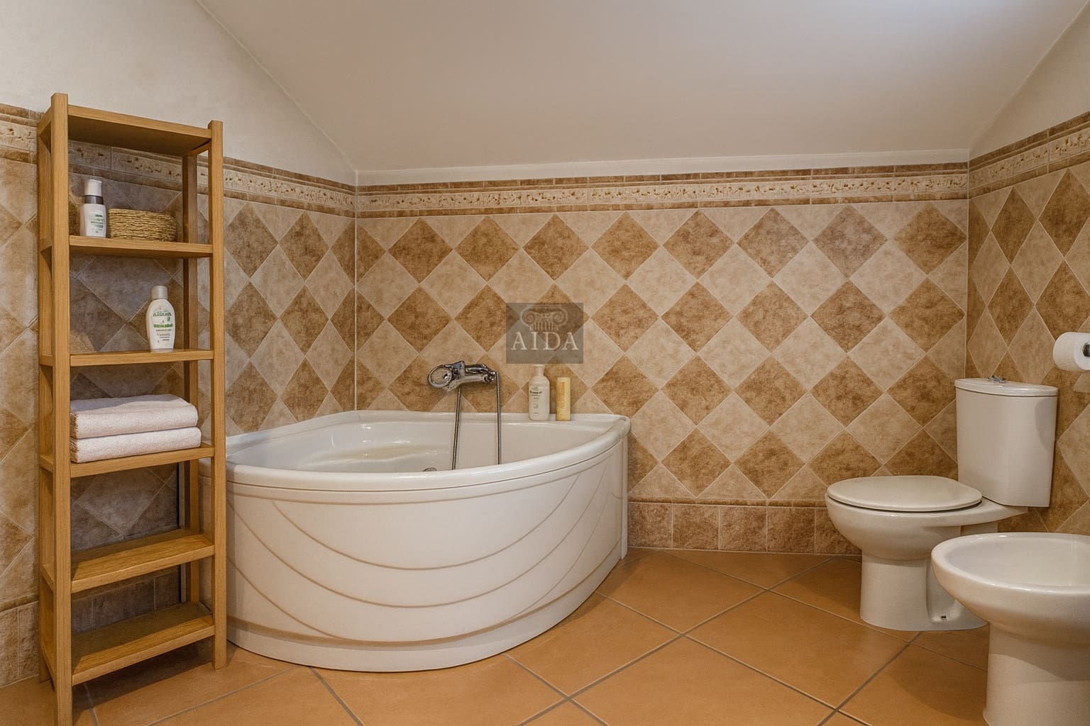 5 sypialnia Dom na sprzedaż w Estepona z garażem - 636 000 € (Ref: 9305093)