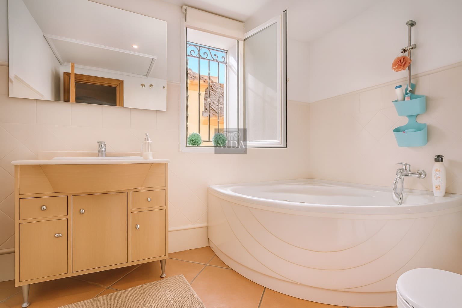 5 sypialnia Dom na sprzedaż w Estepona z garażem - 636 000 € (Ref: 9305093)