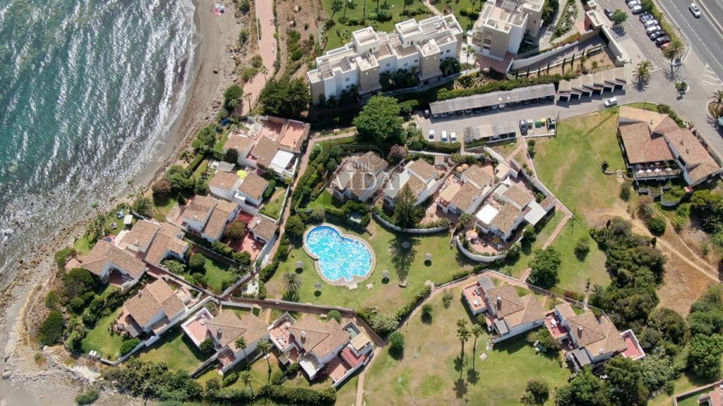 3 soveværelse Villa til leje i Bahia Dorada med swimmingpool garage - € 1.950 (Ref: 9316021)