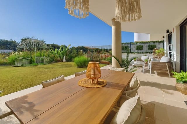 2 soverom Leilighet til leie i La Concha - Resina Golf, Estepona med svømmebasseng garasje - € 2 200 (Ref: 9357812)