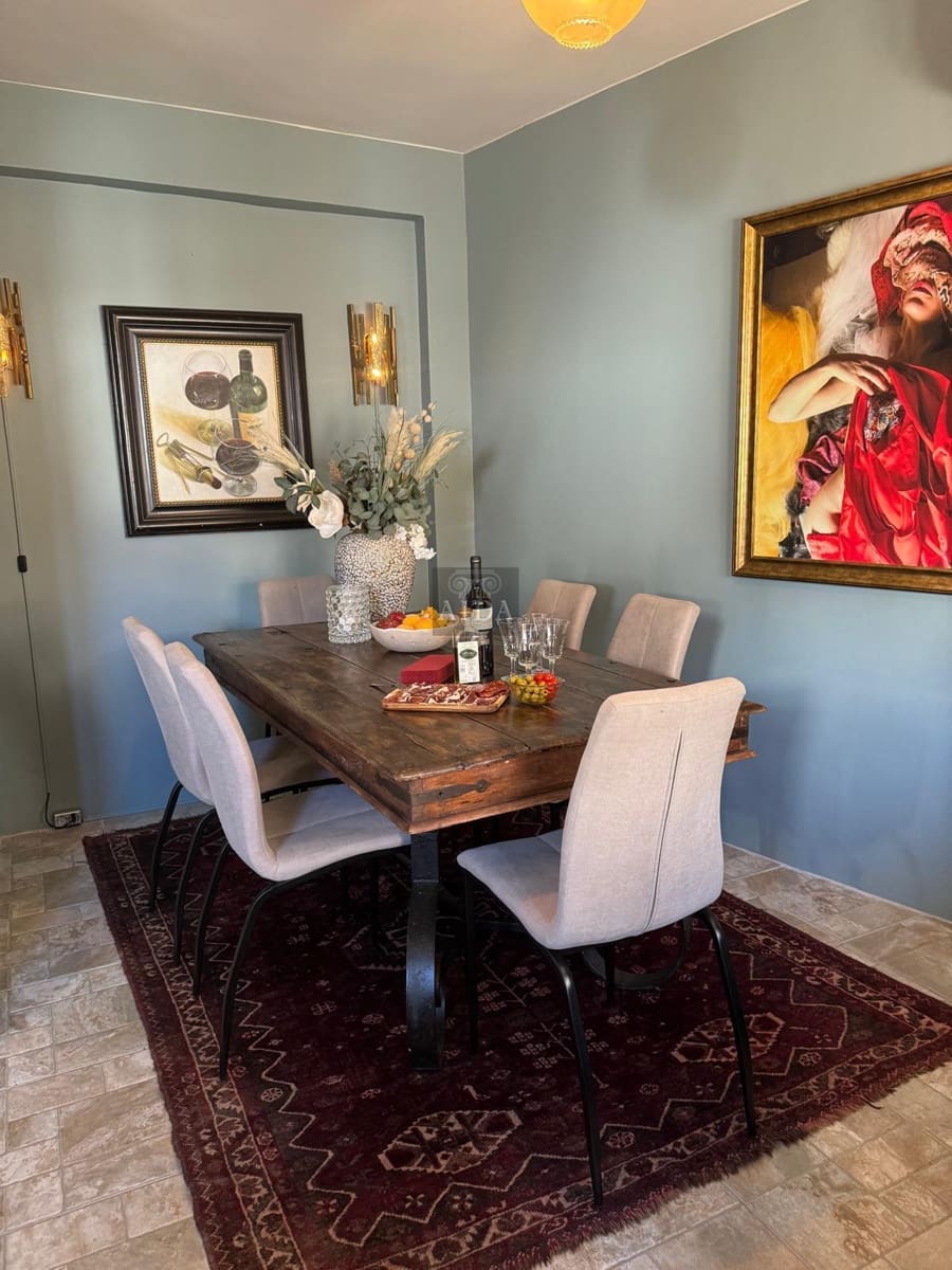 Casa de 2 habitaciones en Estepona en venta - 520.000 € (Ref: 9415325)