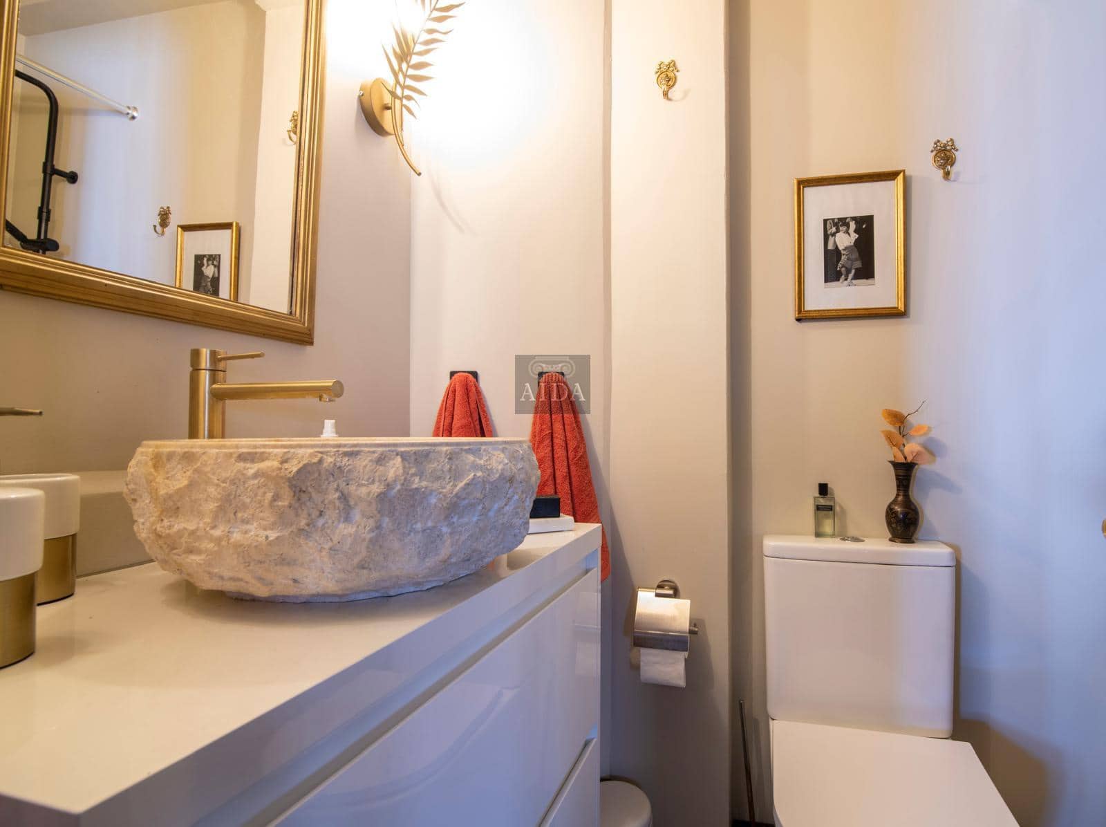 Casa de 2 habitaciones en Estepona en venta - 520.000 € (Ref: 9415325)