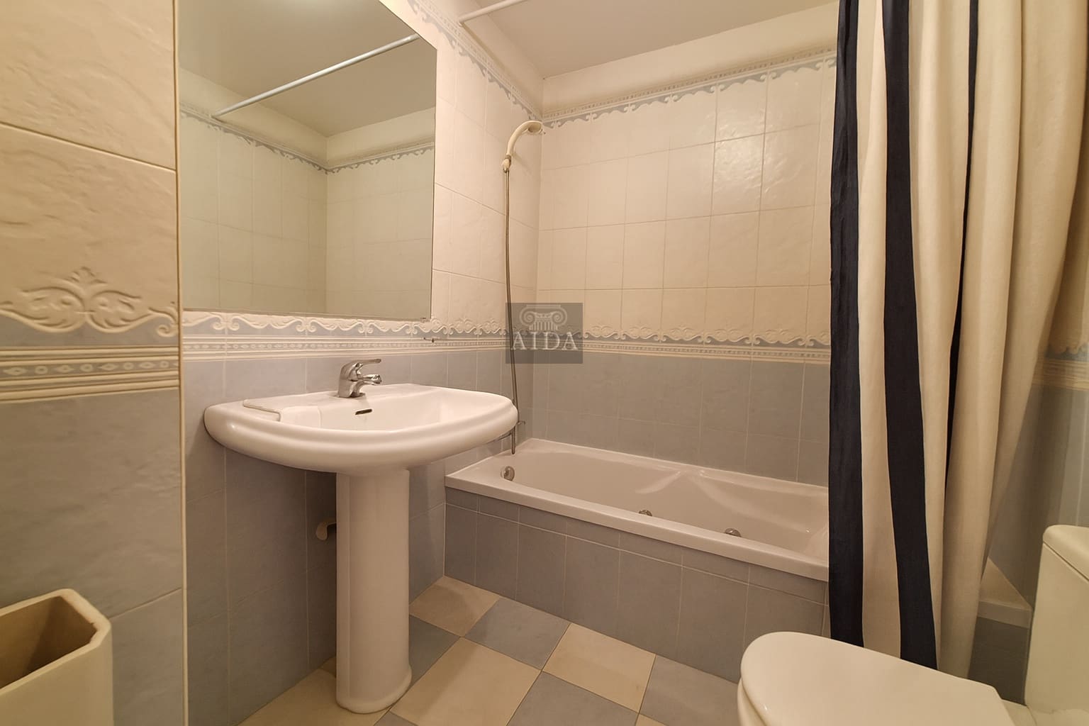 3 soverom Leilighet til salgs i Estepona med garasje - € 390 000 (Ref: 9426670)