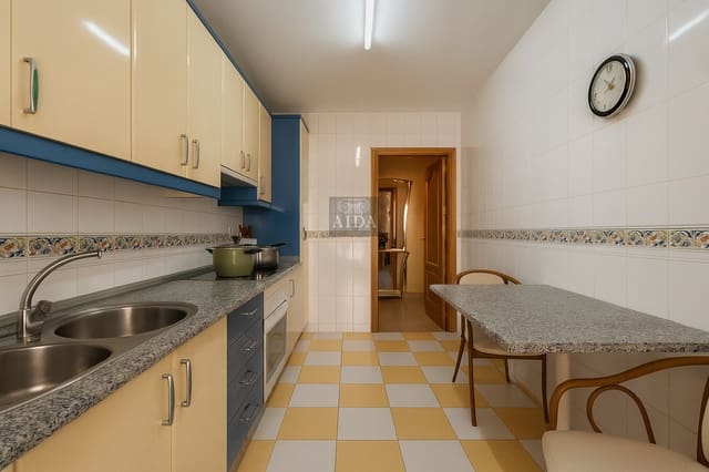 3 soverom Leilighet til salgs i Zona Calvario, Estepona med garasje - € 390 000 (Ref: 9426670)