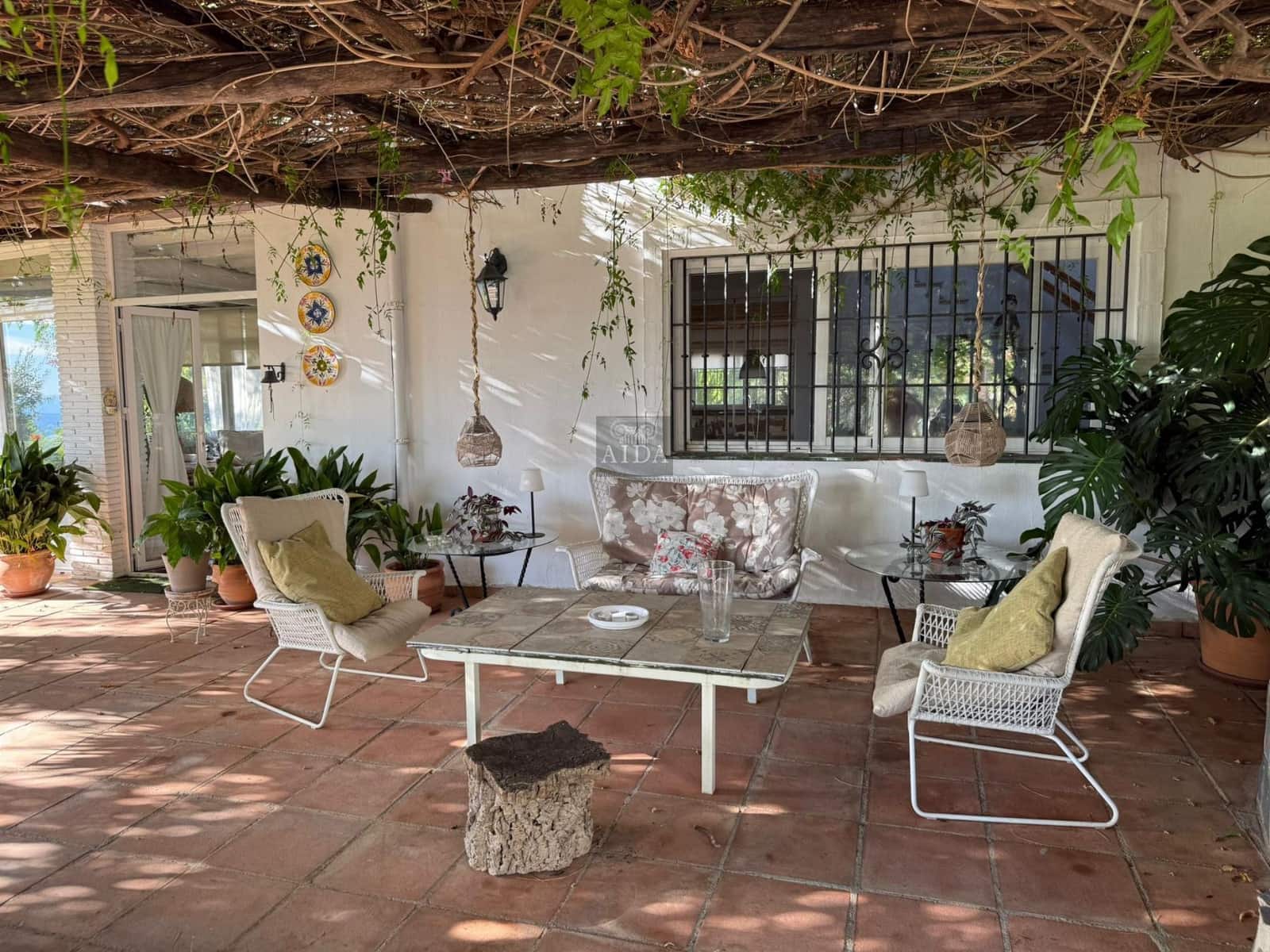 3 bedroom Villa for rent in Genalguacil with pool garage - € 2,000 (Ref: 9436409)