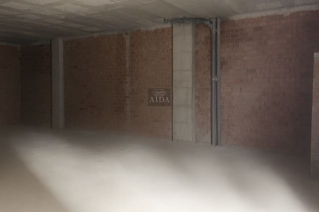 Erhverv til leje i Huerta Nueva, Estepona - € 1.300 (Ref: 9448502)