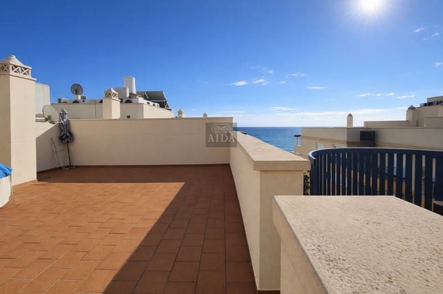 2 slaapkamer Penthouse te koop in Puerto de Estepona, Estepona - € 749.000 (Ref: 9465568)