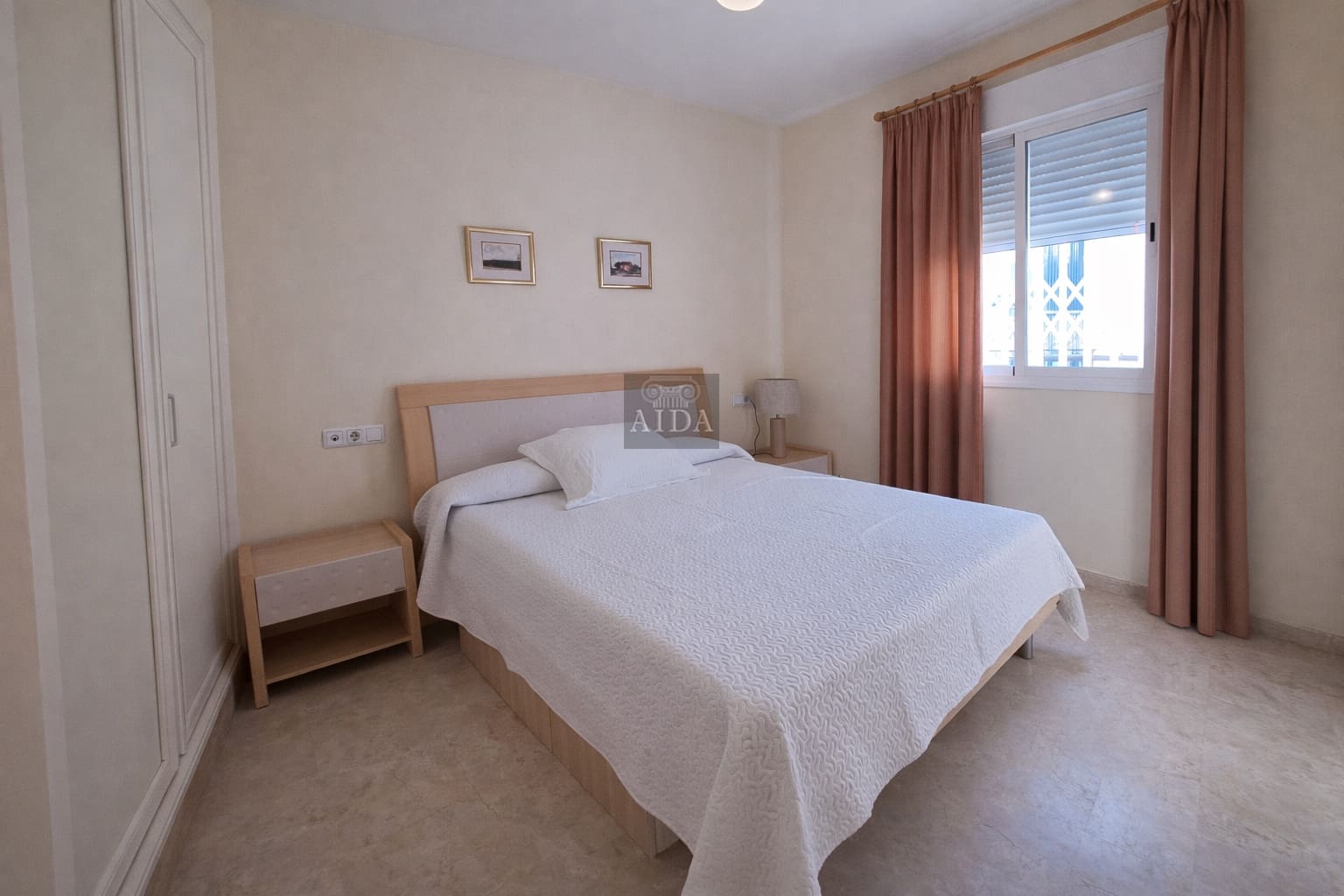 2 slaapkamer Penthouse te koop in Estepona - € 749.000 (Ref: 9465568)