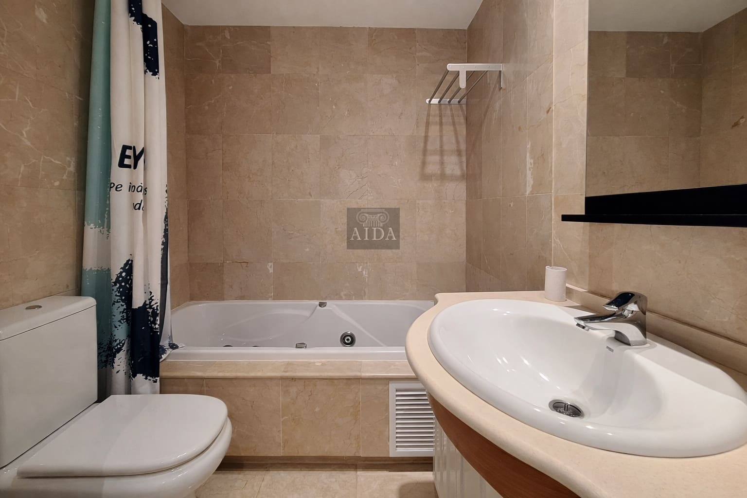 2 slaapkamer Penthouse te koop in Estepona - € 749.000 (Ref: 9465568)