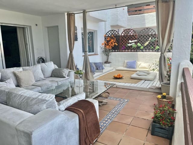 2 bedroom Flat for sale in La Concha - Resina Golf, Estepona with pool garage - € 349,000 (Ref: 9564029)