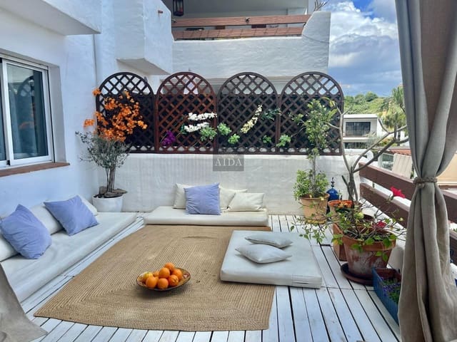 2 bedroom Flat for sale in La Concha - Resina Golf, Estepona with pool garage - € 349,000 (Ref: 9564029)