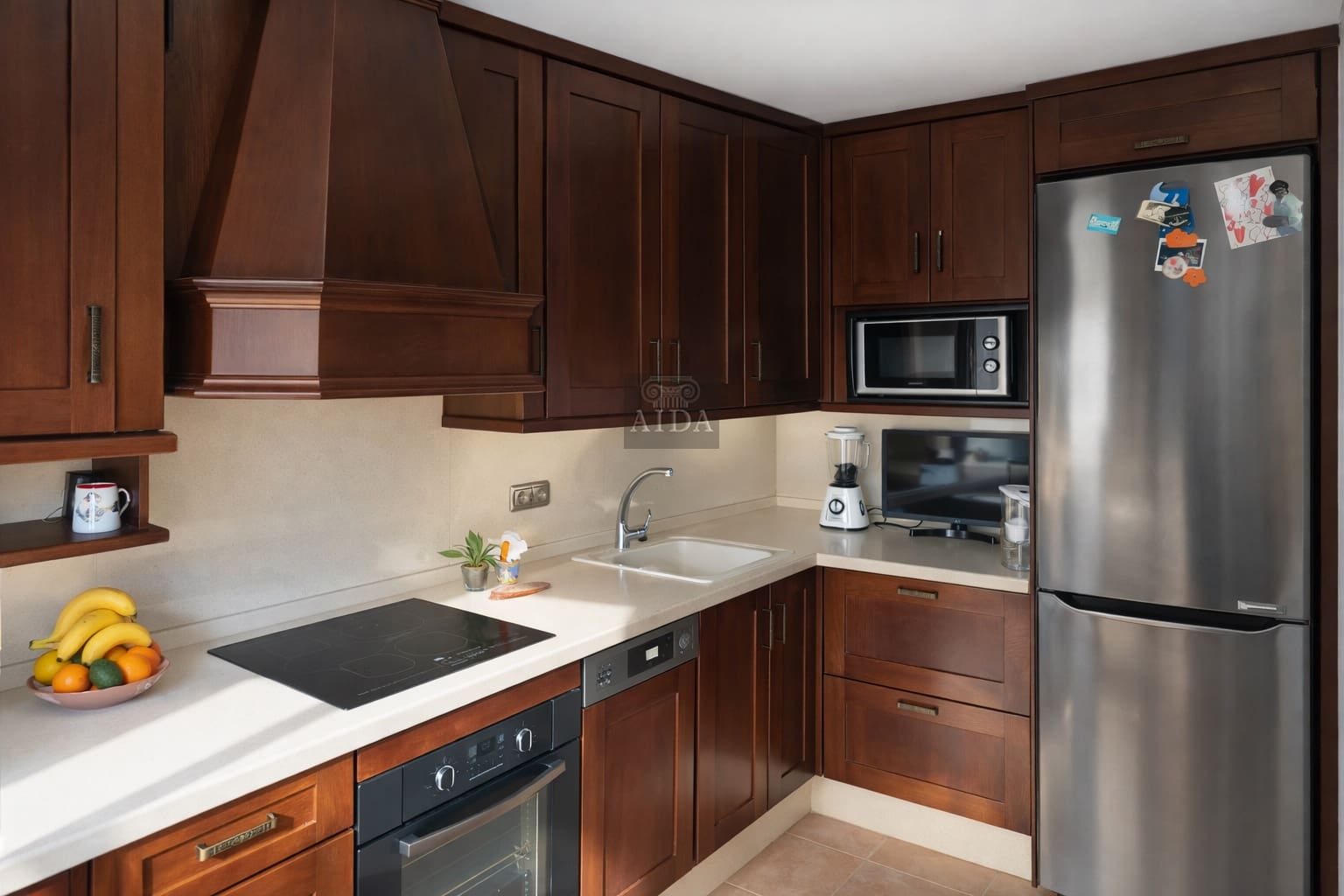 4 quarto Penthouse para venda em Estepona com garagem - 689 000 € (Ref: 9610580)