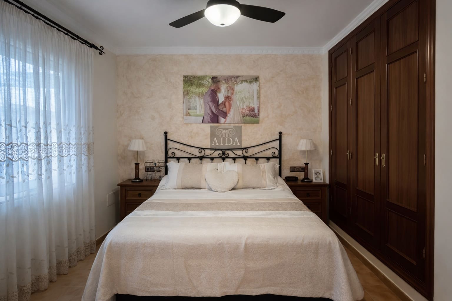 4 quarto Penthouse para venda em Estepona com garagem - 689 000 € (Ref: 9610580)