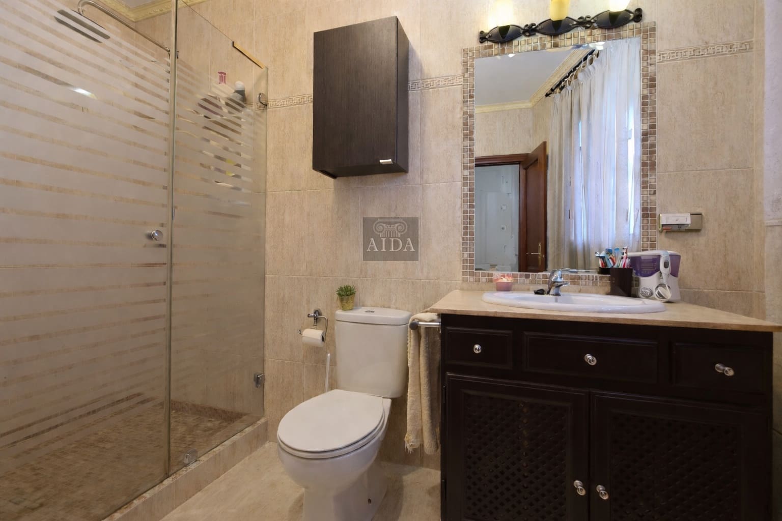 4 quarto Penthouse para venda em Estepona com garagem - 689 000 € (Ref: 9610580)