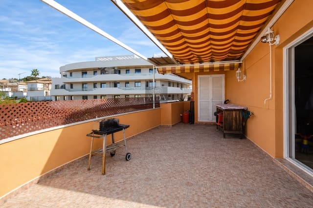 4 slaapkamer Penthouse te koop in Centro, Estepona met garage - € 689.000 (Ref: 9610580)