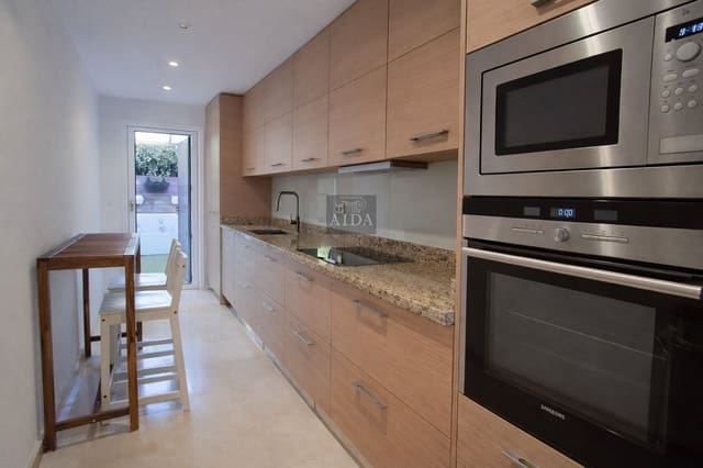 3 bedroom Semi-detached Villa for sale in Guadalmina Alta, Marbella with pool garage - € 580,000 (Ref: 9625126)