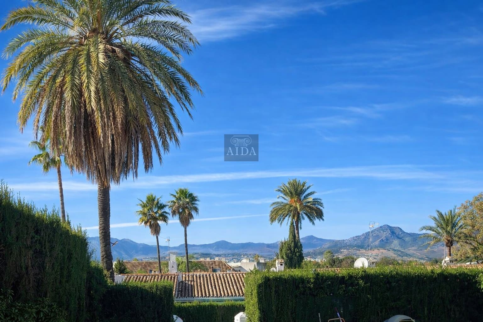 3 bedroom Semi-detached Villa for sale in Guadalmina with pool garage - € 580,000 (Ref: 9625126)