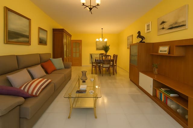 3 bedroom Flat for sale in Centro, Estepona with garage - € 374,900 (Ref: 9677638)