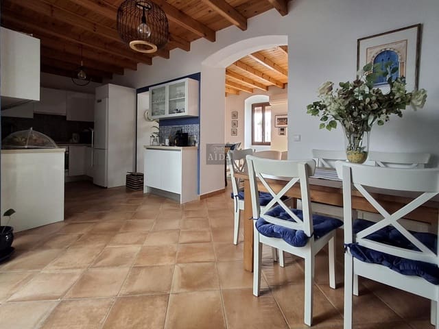 3 soverom Hus til salgs i Centro, Estepona - € 830 000 (Ref: 9789822)