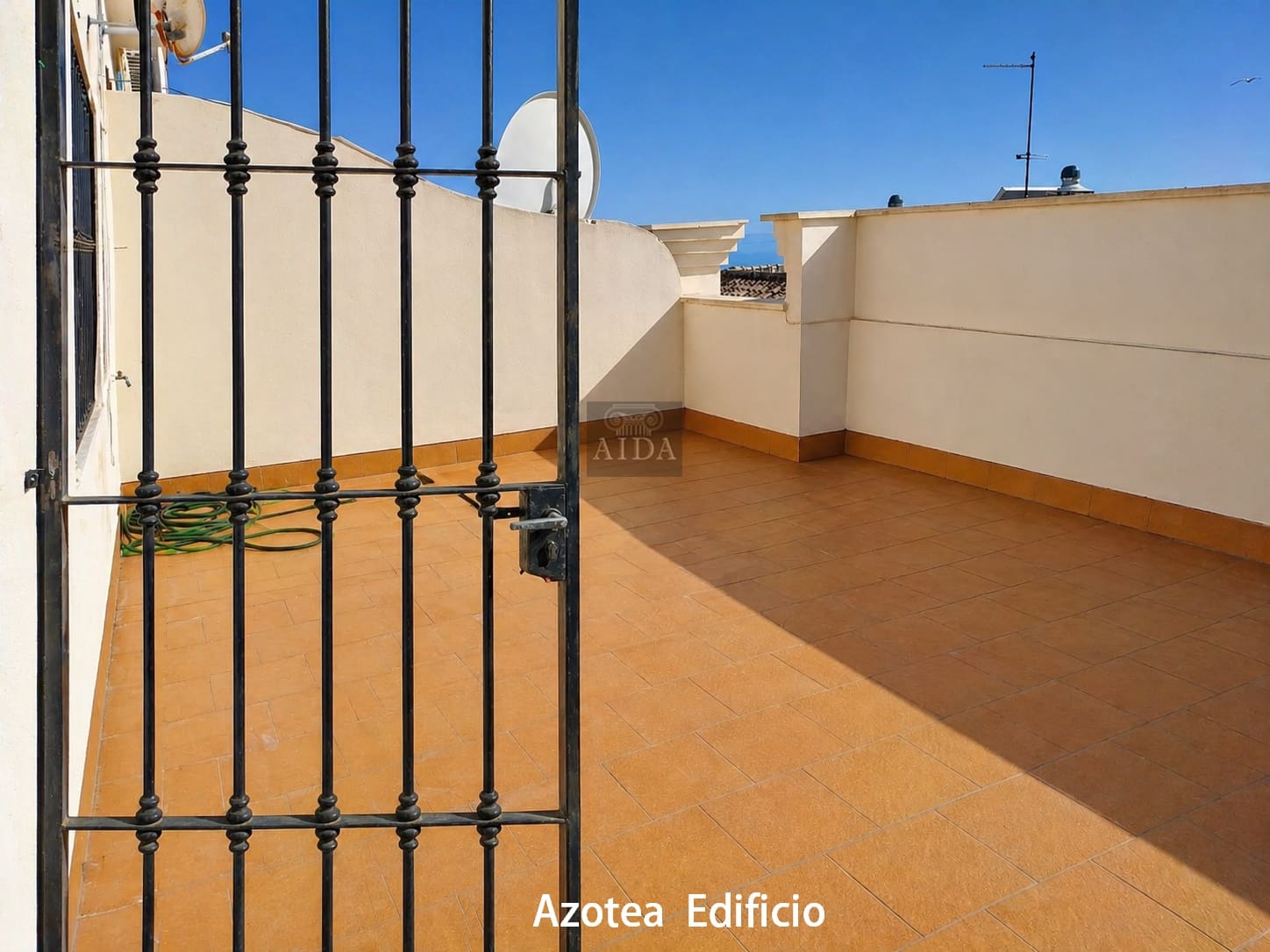 1 soveværelse Lejlighed til salg i Estepona - € 289.900 (Ref: 9810446)