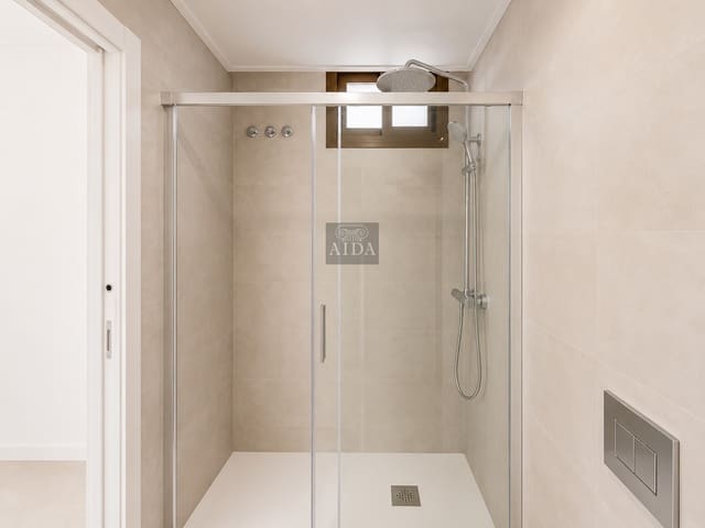 2 chambre Appartement à vendre à Zona Calvario, Estepona avec piscine garage - 410 000 € (Ref: 9849639)