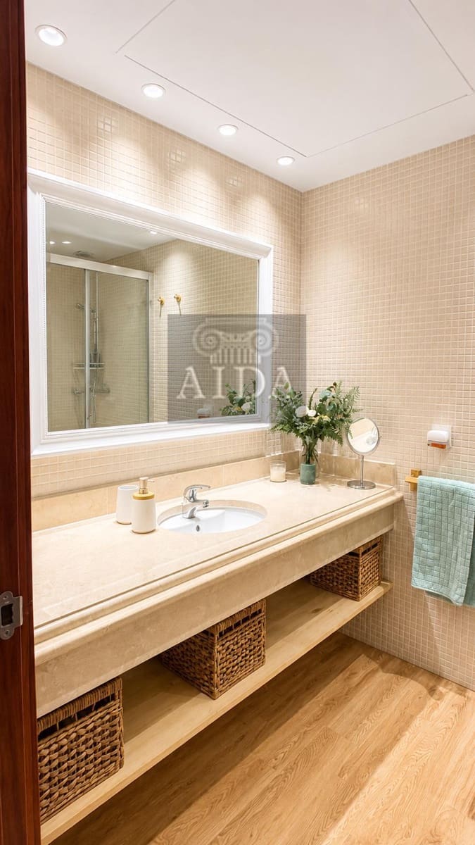 3 chambre Appartement à vendre à Estepona avec piscine garage - 419 000 € (Ref: 9849640)