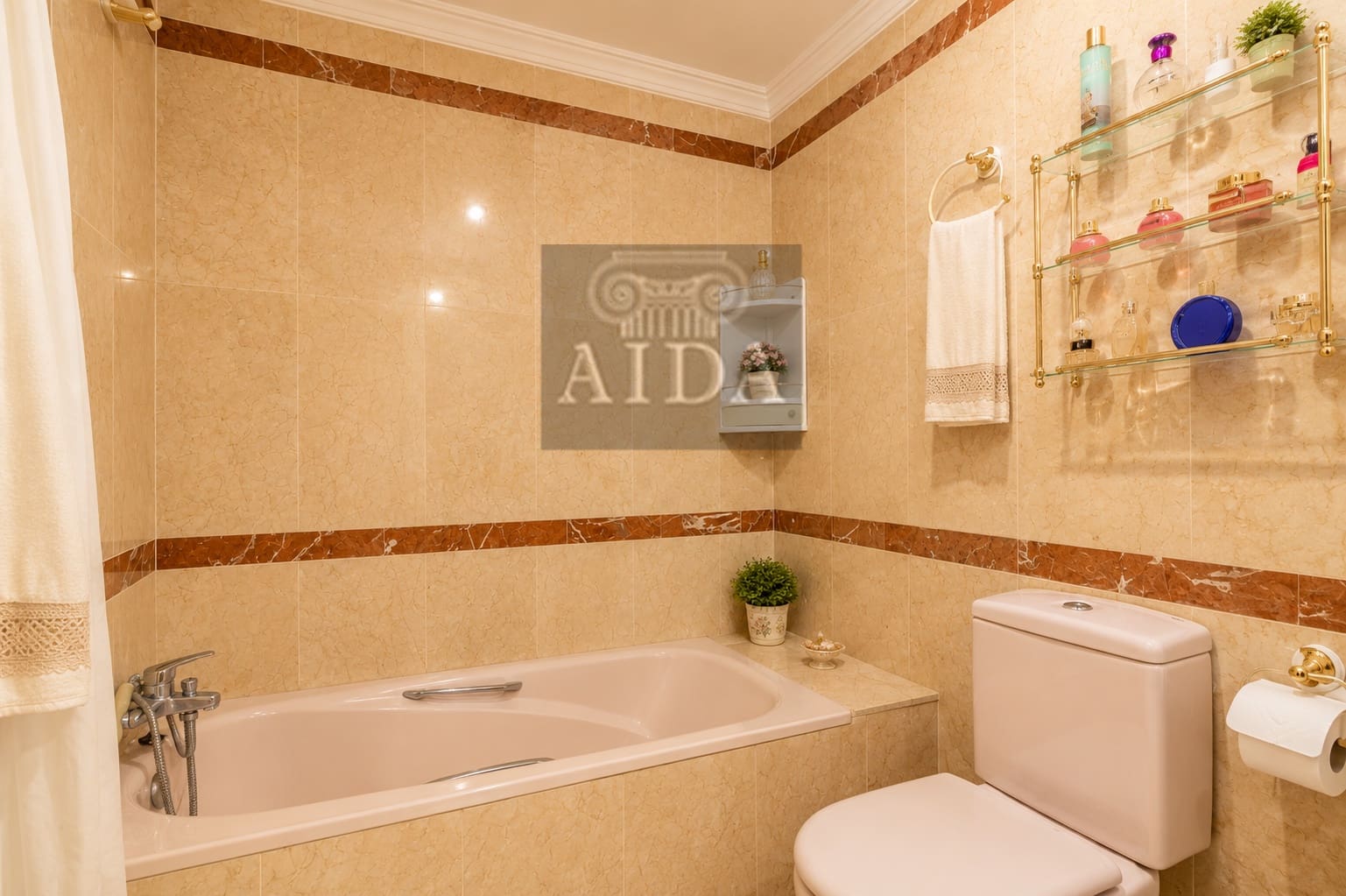 3 bedroom Flat for sale in Estepona - € 650,000 (Ref: 9863896)