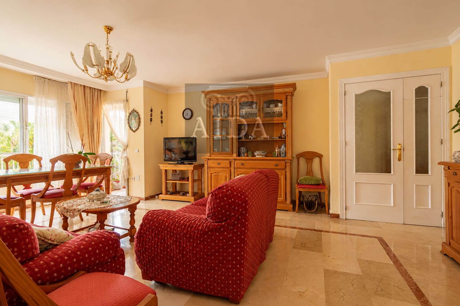 3 bedroom Flat for sale in Estepona - € 650,000 (Ref: 9863896)