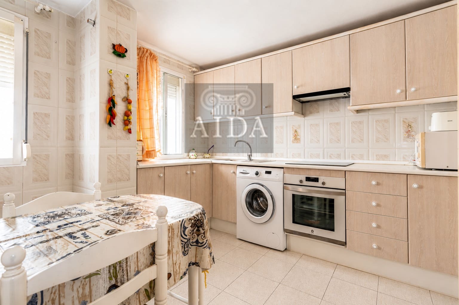 3 bedroom Flat for sale in Estepona - € 650,000 (Ref: 9863896)