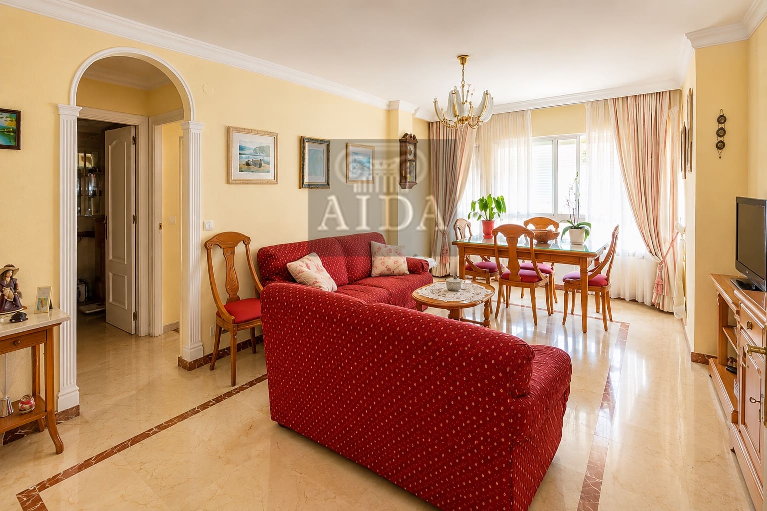 3 bedroom Flat for sale in Estepona - € 650,000 (Ref: 9863896)