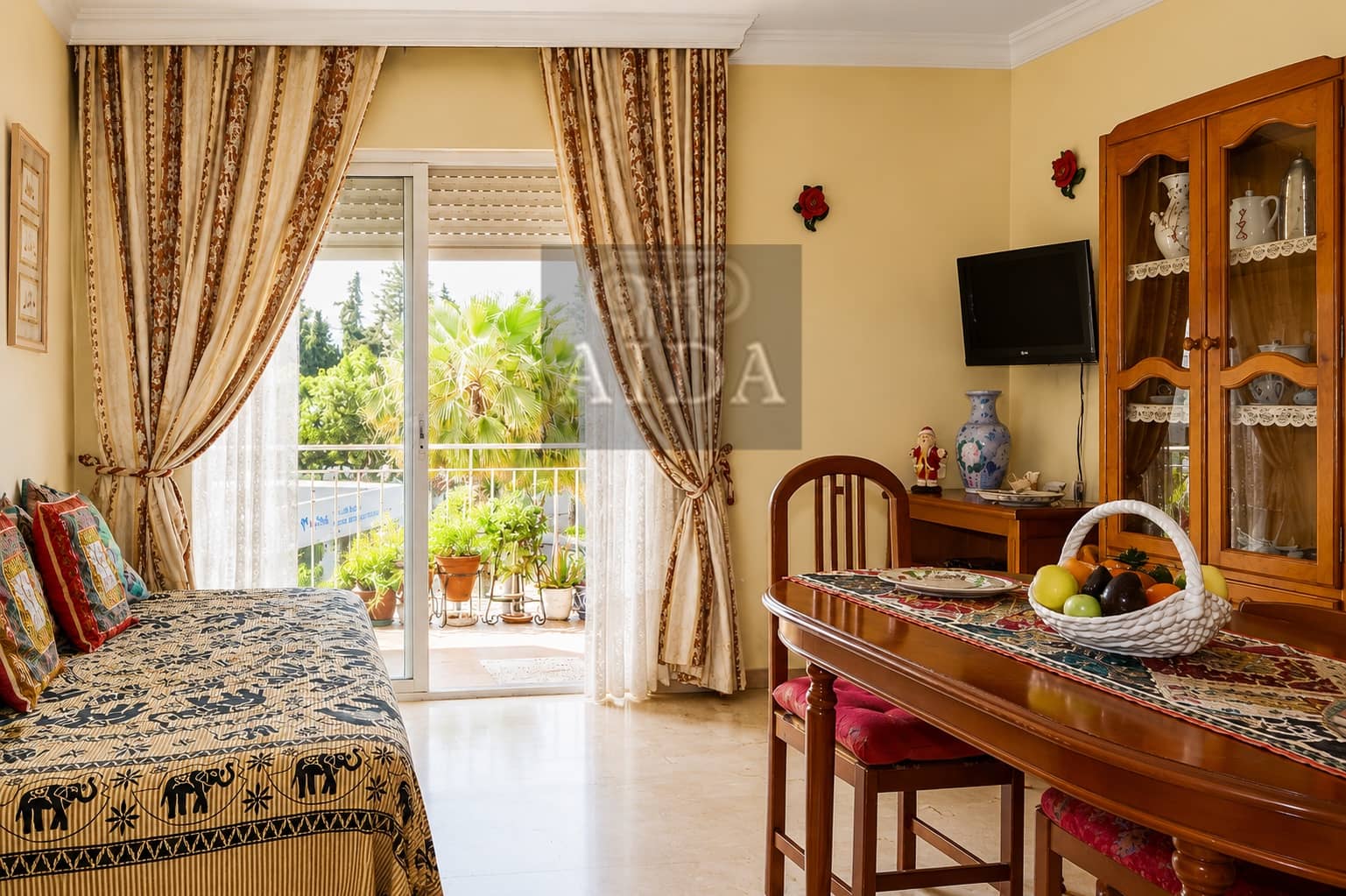 3 bedroom Flat for sale in Estepona - € 650,000 (Ref: 9863896)